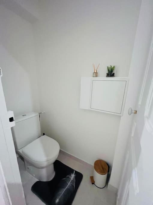 Appartement T2 Aux Portes De Paris Аньер-сюр-Сен Экстерьер фото