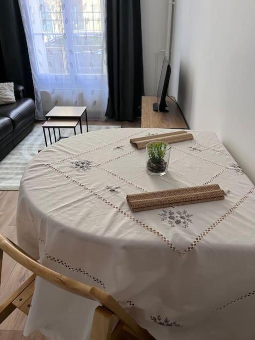 Appartement T2 Aux Portes De Paris Аньер-сюр-Сен Экстерьер фото